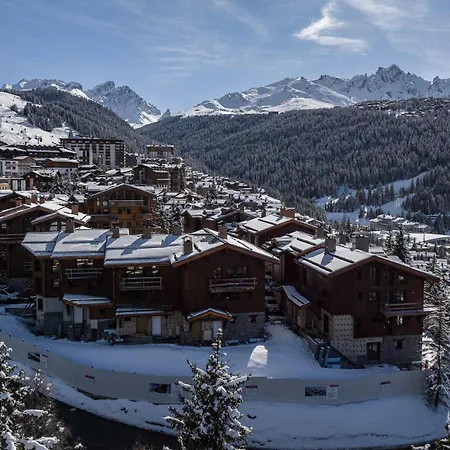 Neuf à Avec Wifi Et Parking - Fr-1-563-147 * Courchevel